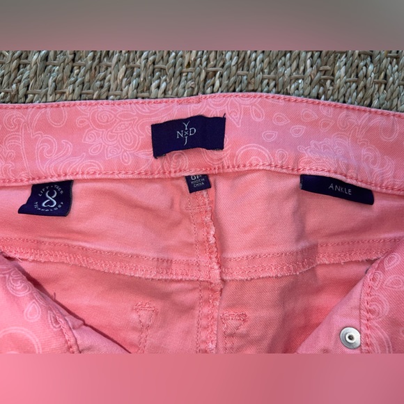 NYDJ Ankle Jeans. - Picture 5 of 5